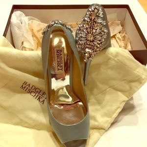 Badgley Mischka Nilla Embellish Stiletto pumps Sz8